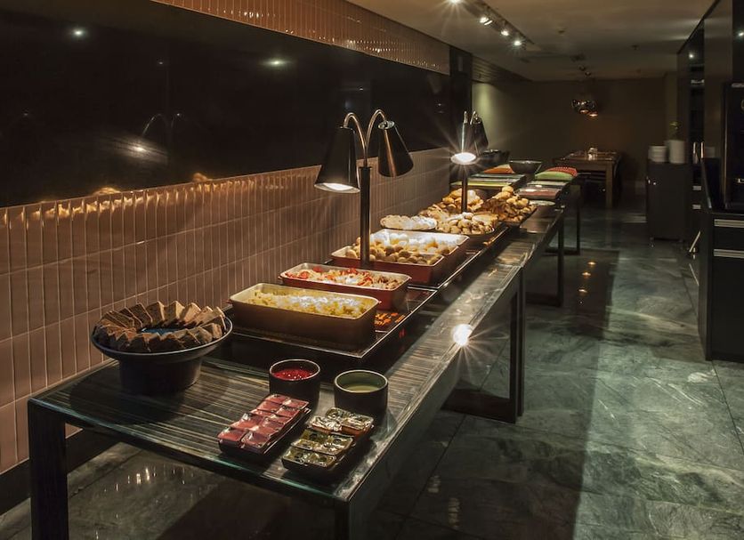 Buffet Ảnh