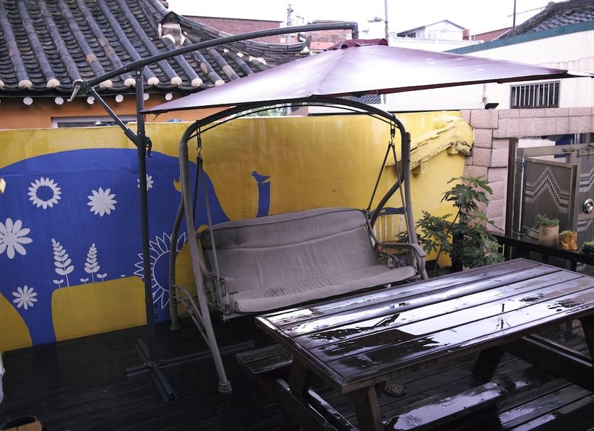 Hàng hiên Ảnh
