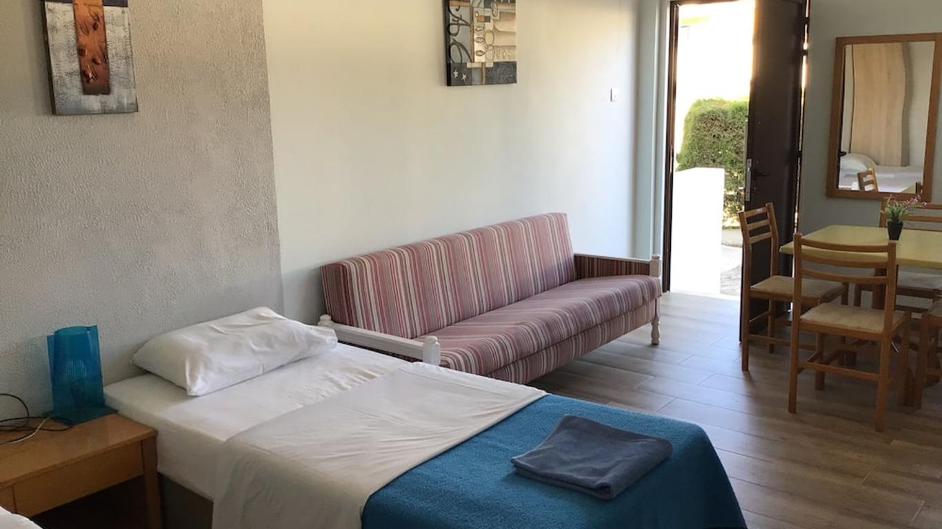 Florea Hotel Apartments