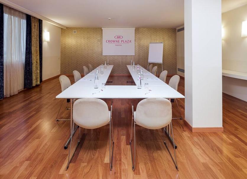 Conference room Ảnh