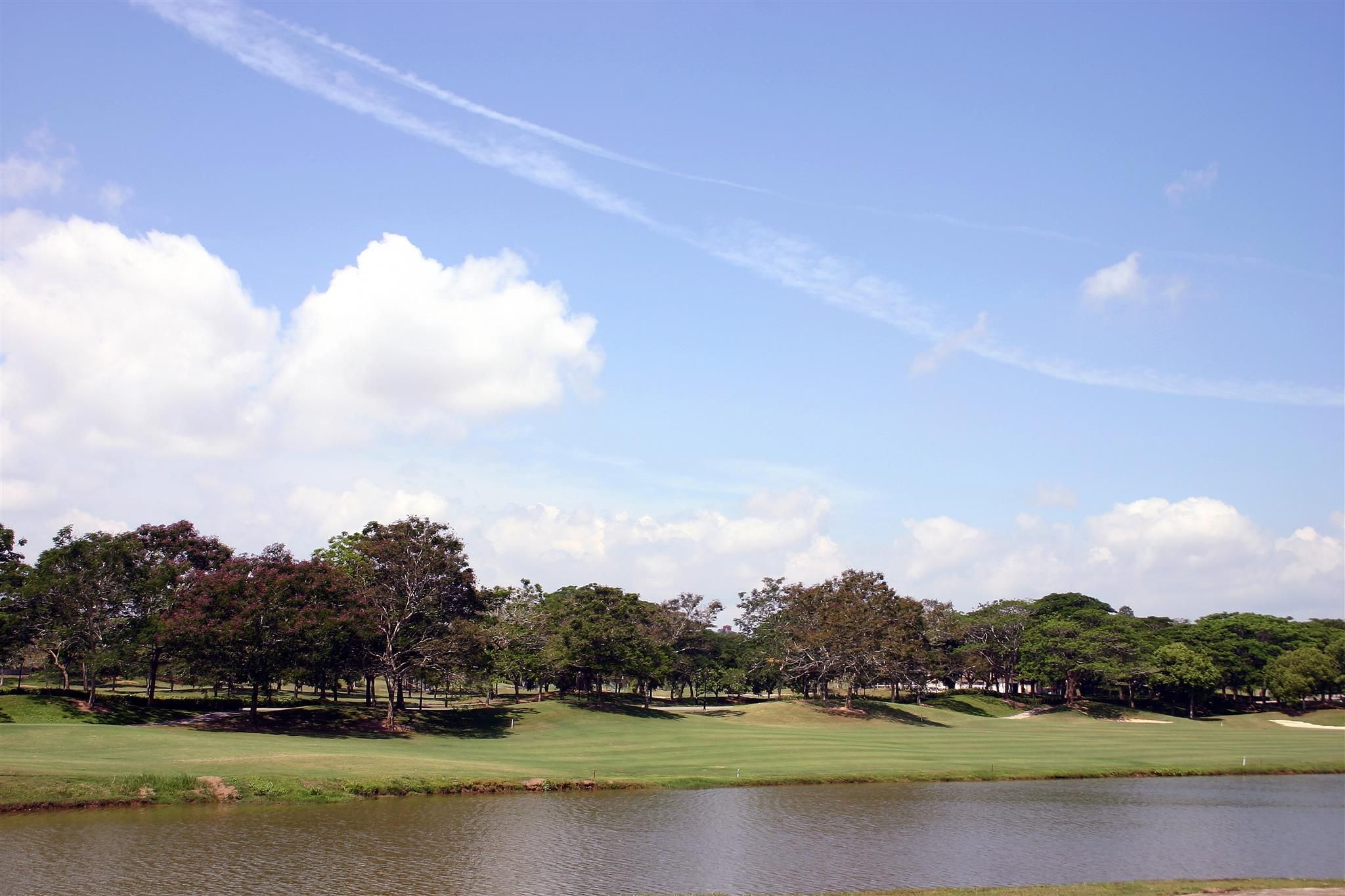 Cảnh ngoài trời