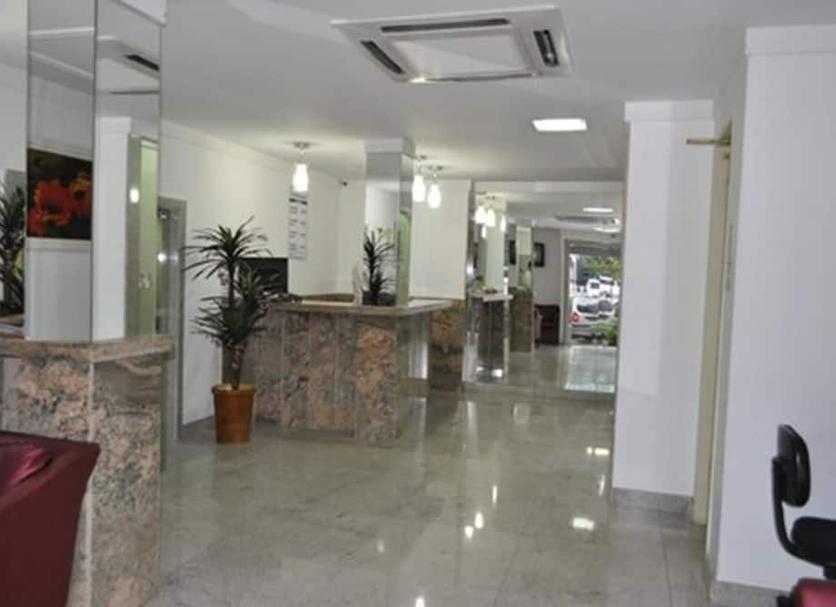 Lễ tân Ảnh