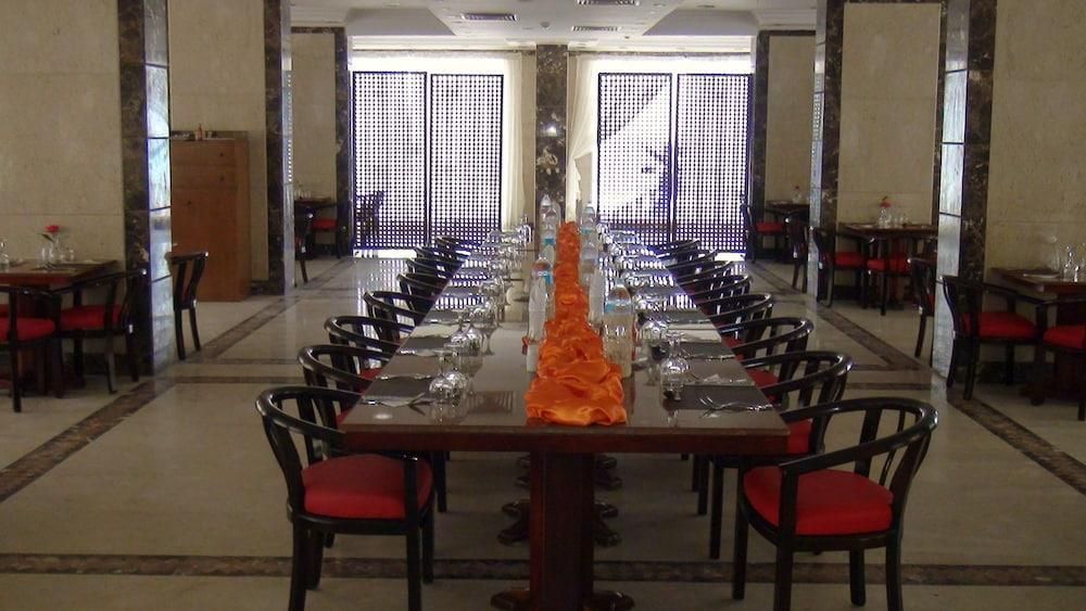 Nhà hàng