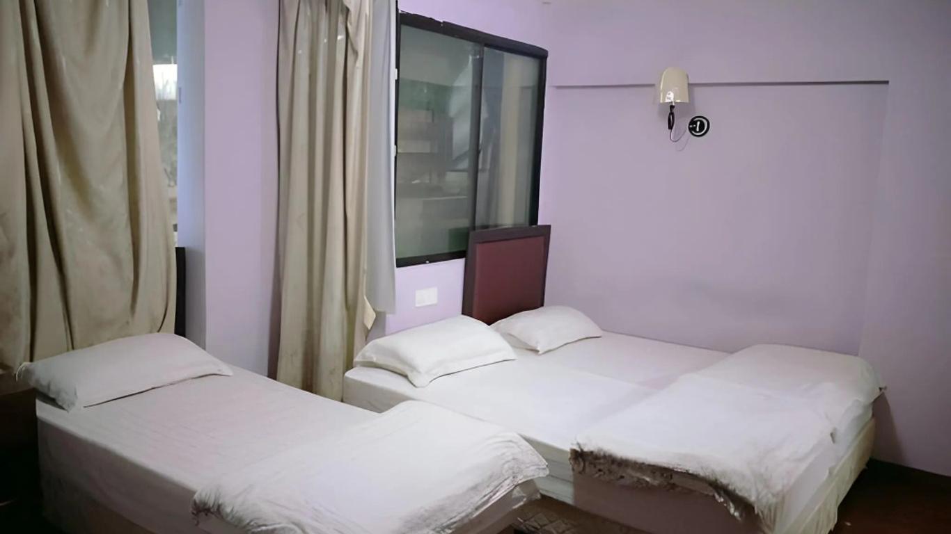Aditya Hotel