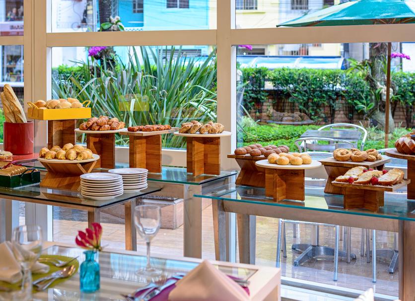 Buffet Ảnh