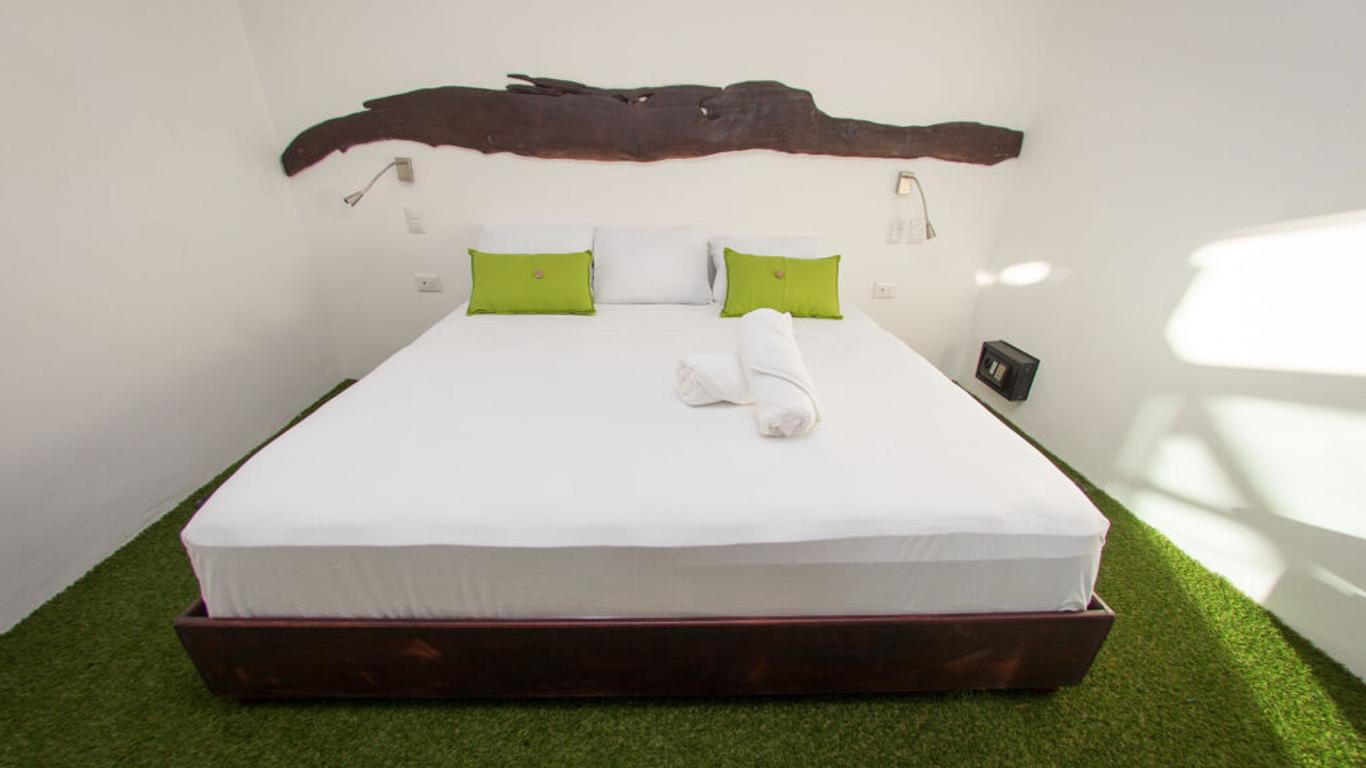 The Green Village Hotel