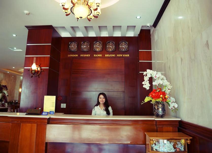 Lễ tân Ảnh