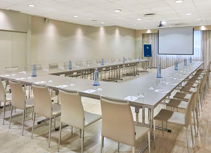 Conference room Ảnh