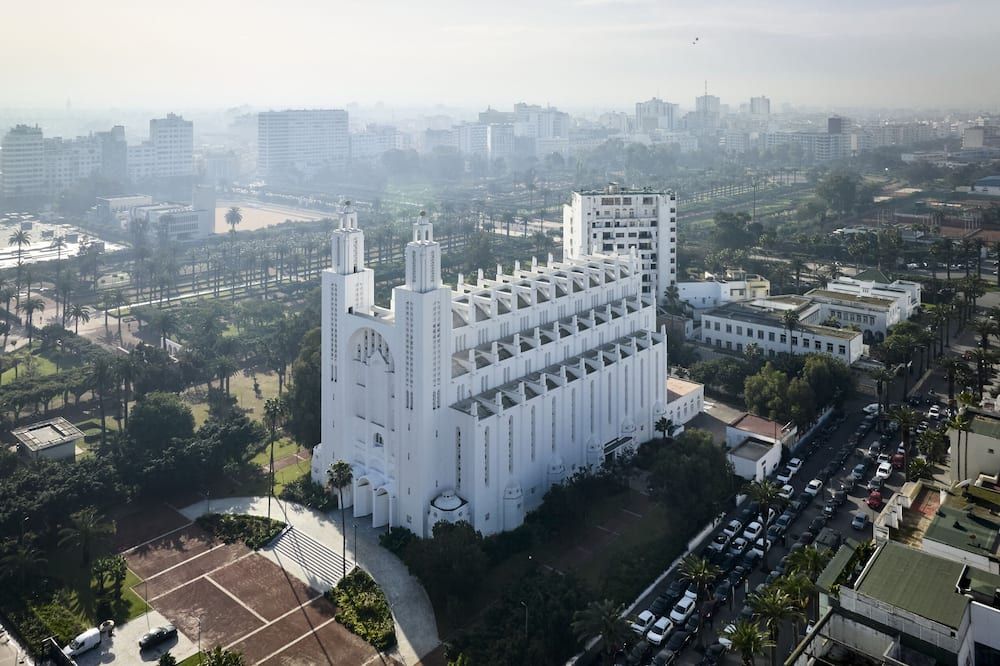 Cảnh ngoài trời