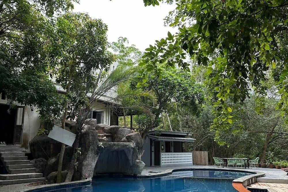 Cảnh ngoài trời
