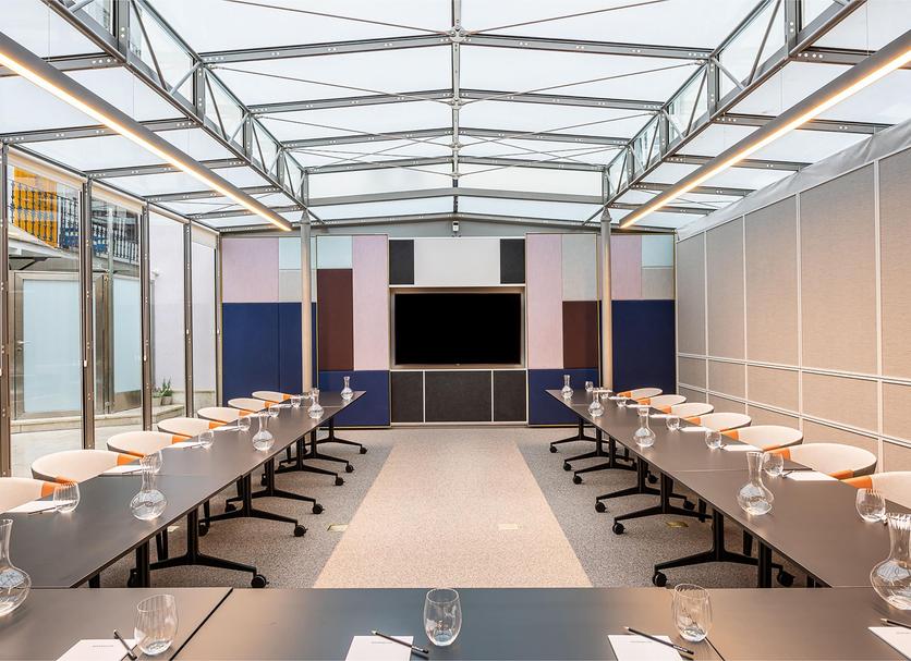 Conference room Ảnh