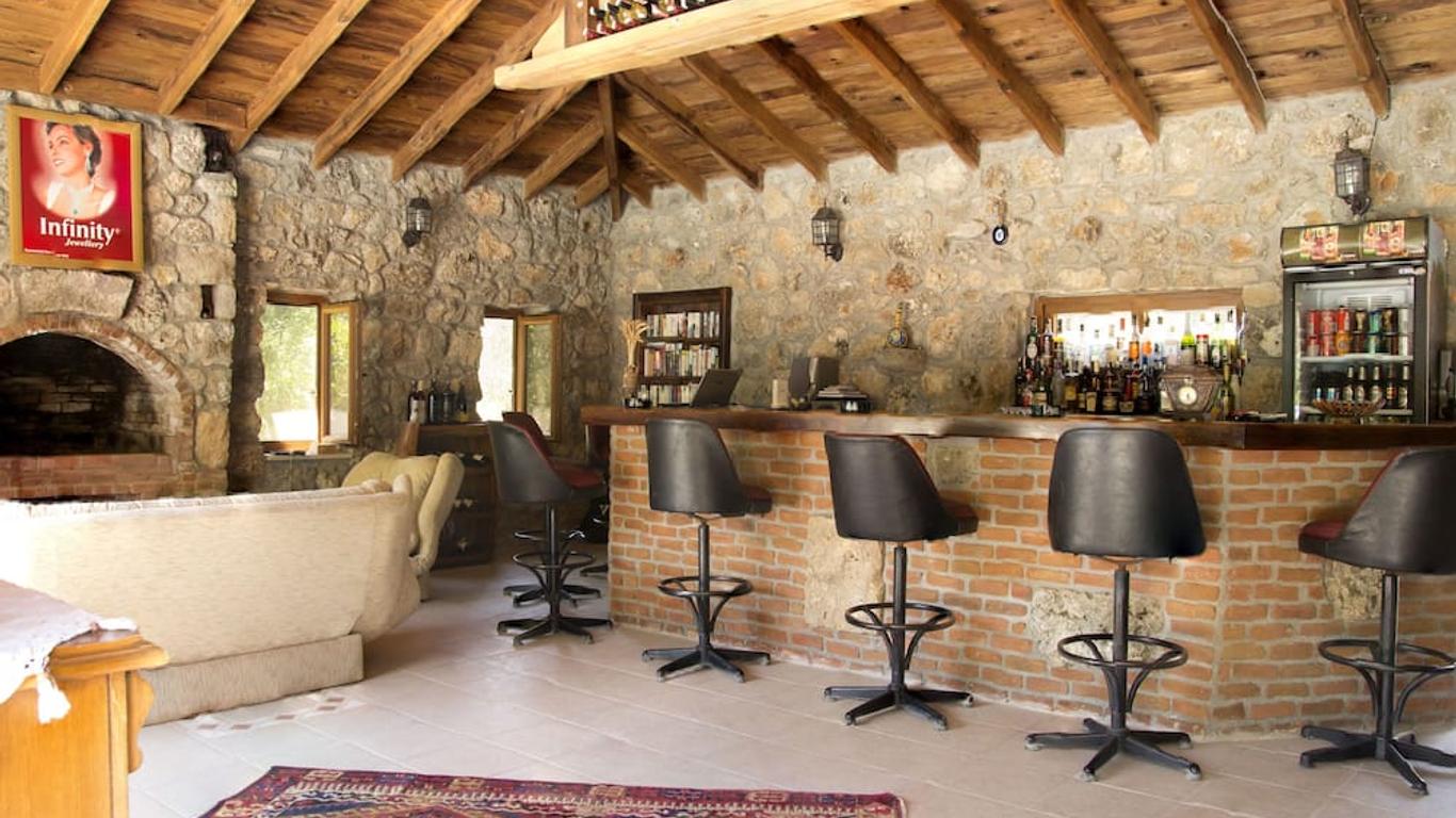 Doga Apartments