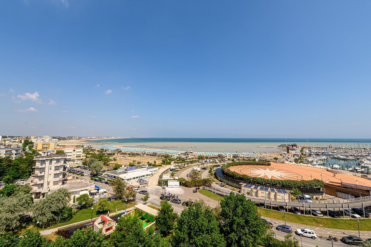 Cảnh ngoài trời