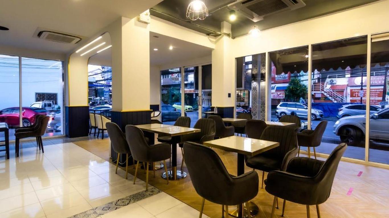 Montree Phuket Hotel
