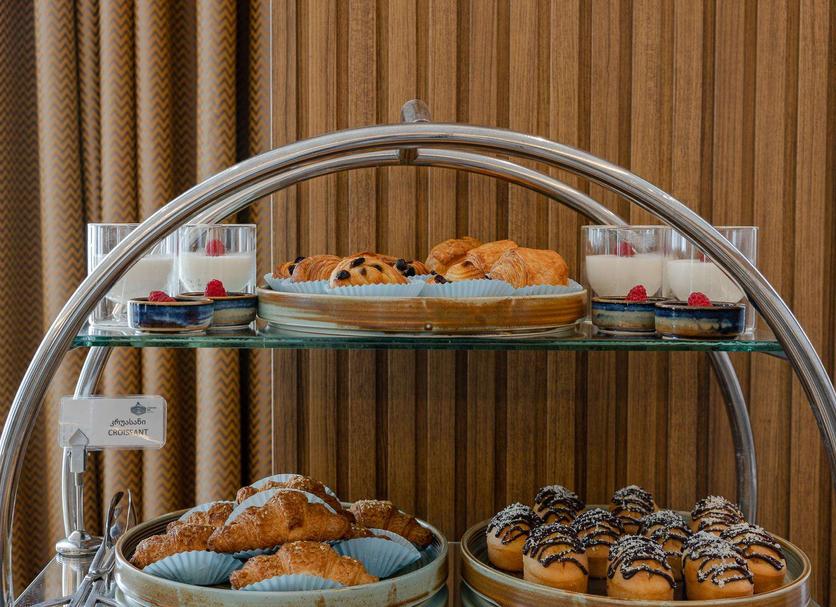 Buffet Ảnh