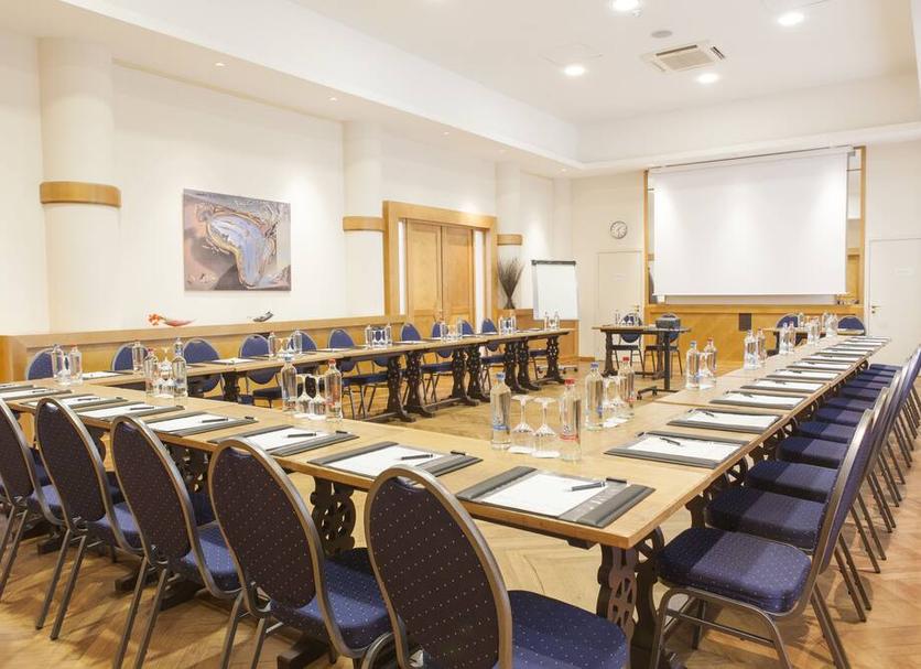 Conference room Ảnh