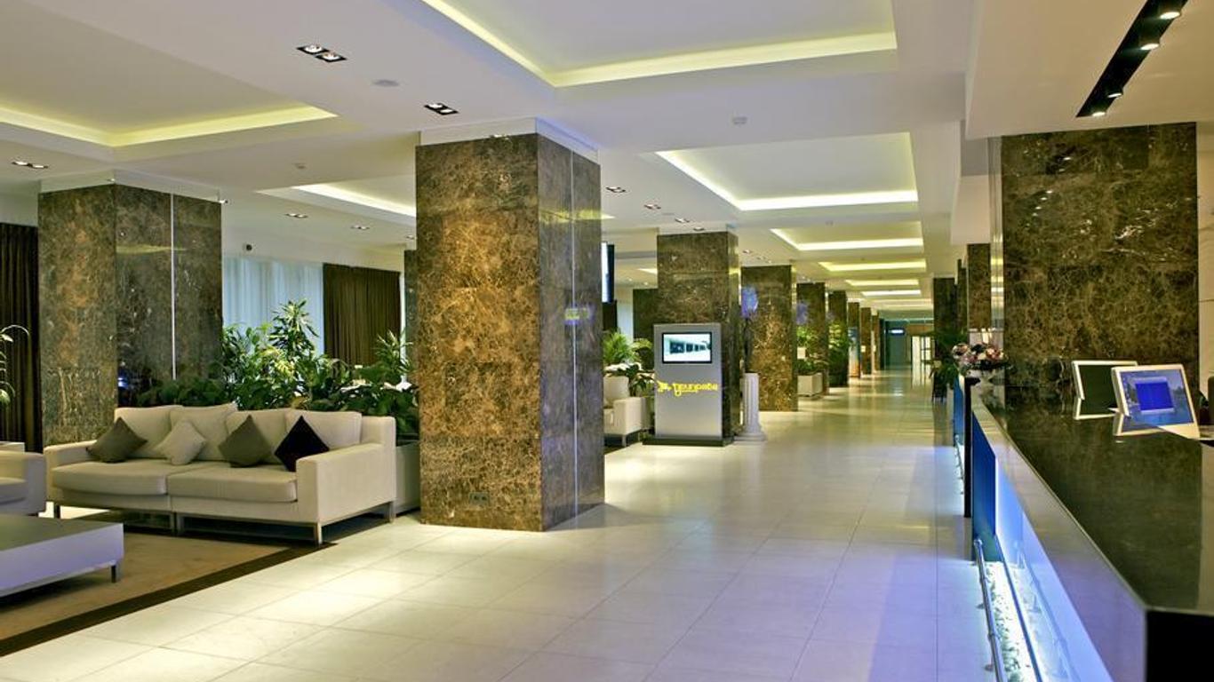 Zhemchuzhina Grand Hotel
