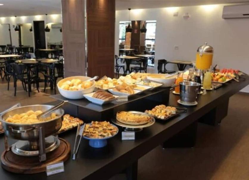 Buffet Ảnh