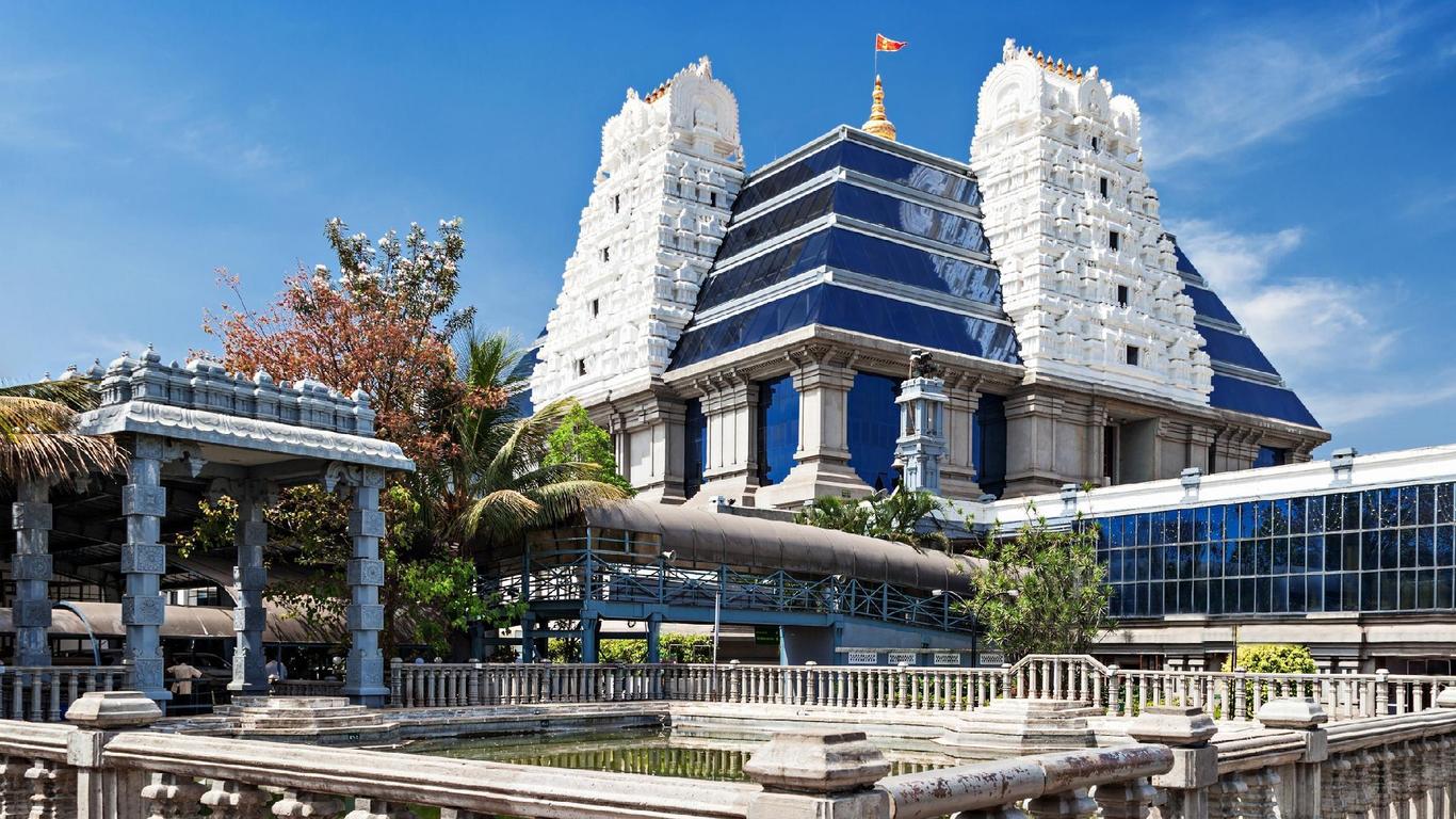 Fabhotel Sairam Residency