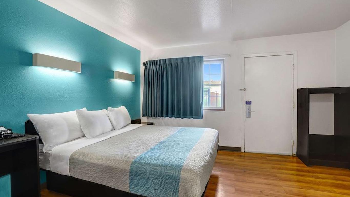 Motel 6 Napa, CA