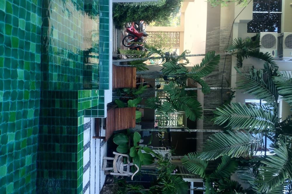 Cảnh ngoài trời