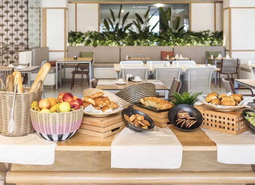 Buffet Ảnh