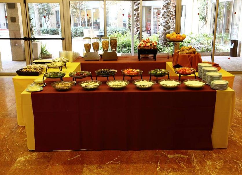 Buffet Ảnh