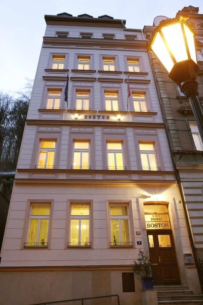 Toà nhà