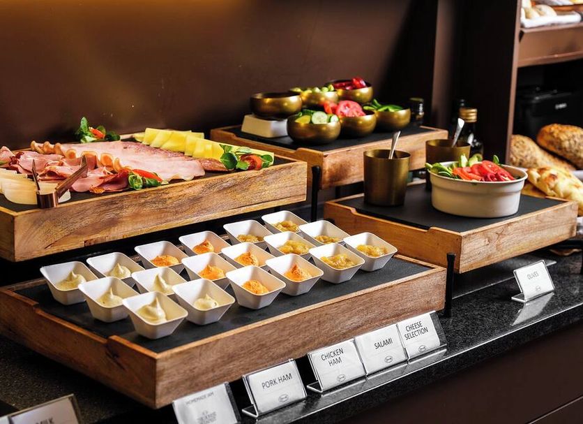 Buffet Ảnh