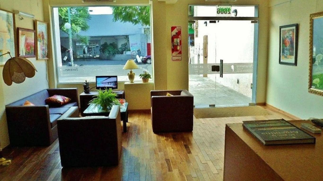 Juramento de Lealtad Townhouse Hotel