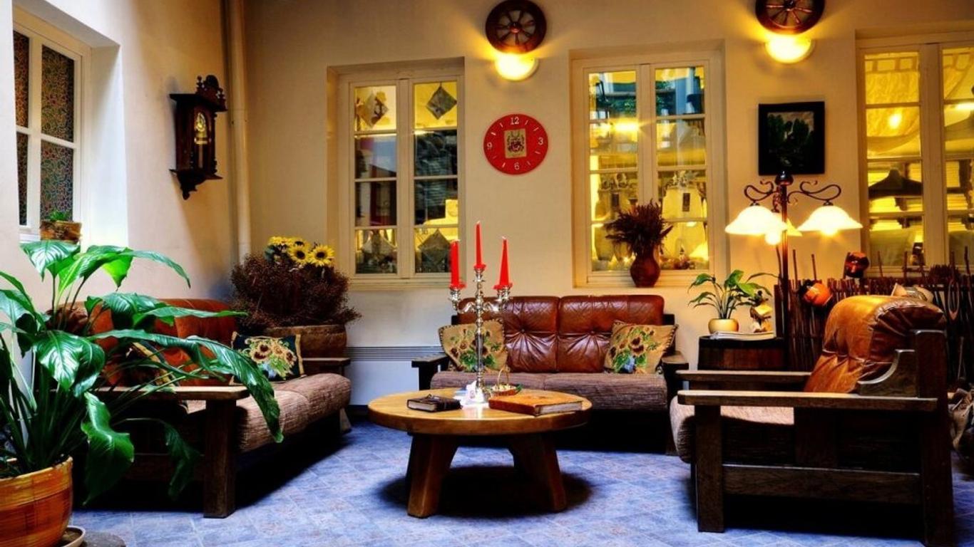 Angel Town Hall Apartments