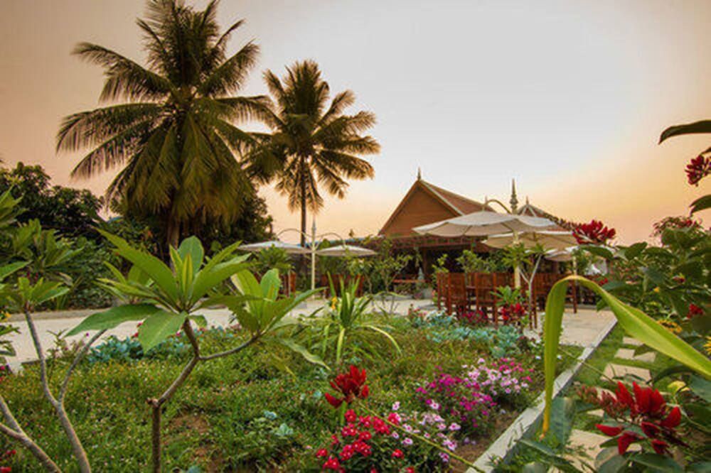 Cảnh ngoài trời