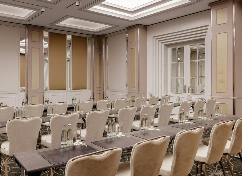 Conference room Ảnh