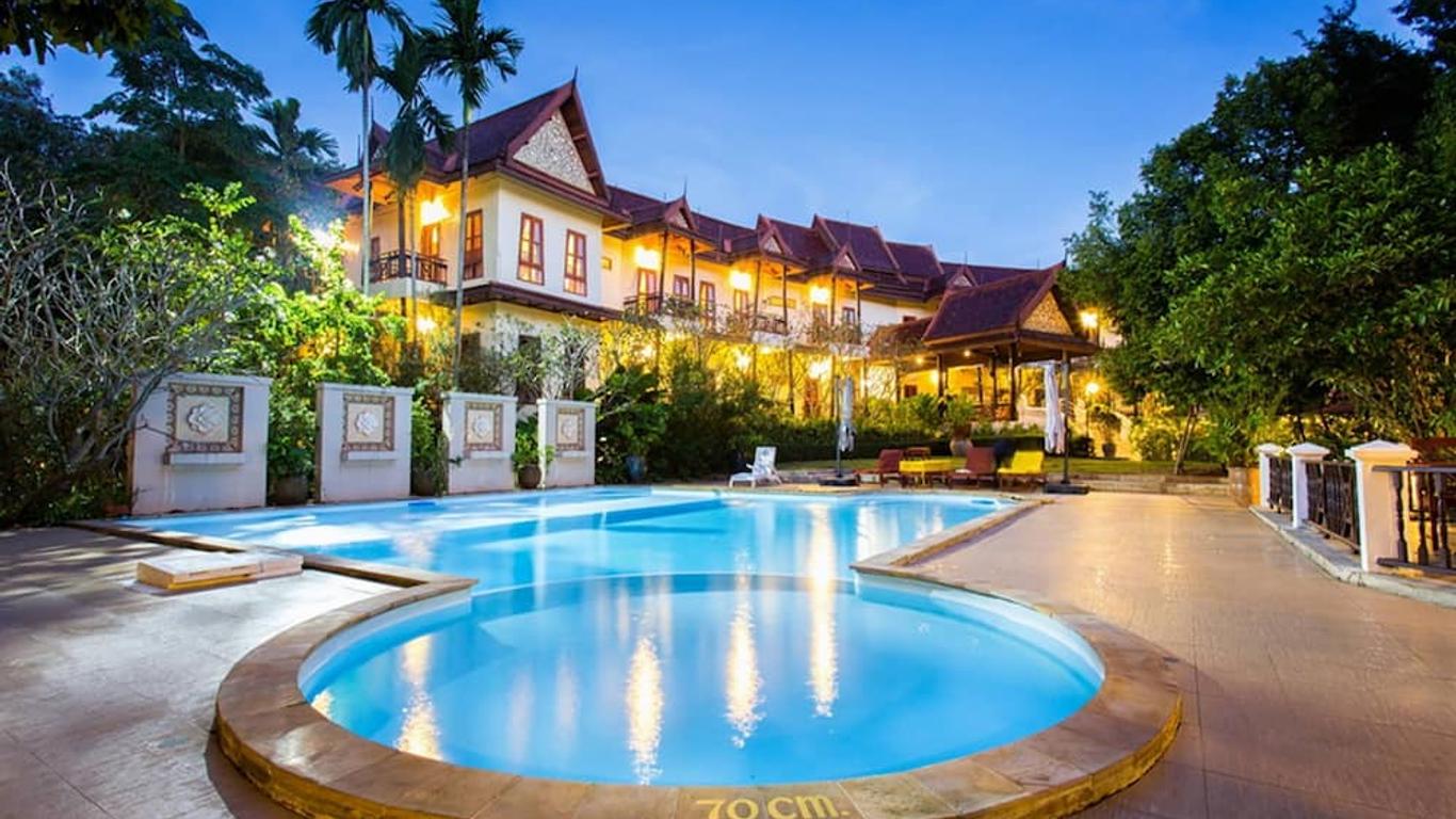 Phuwanalee Resort