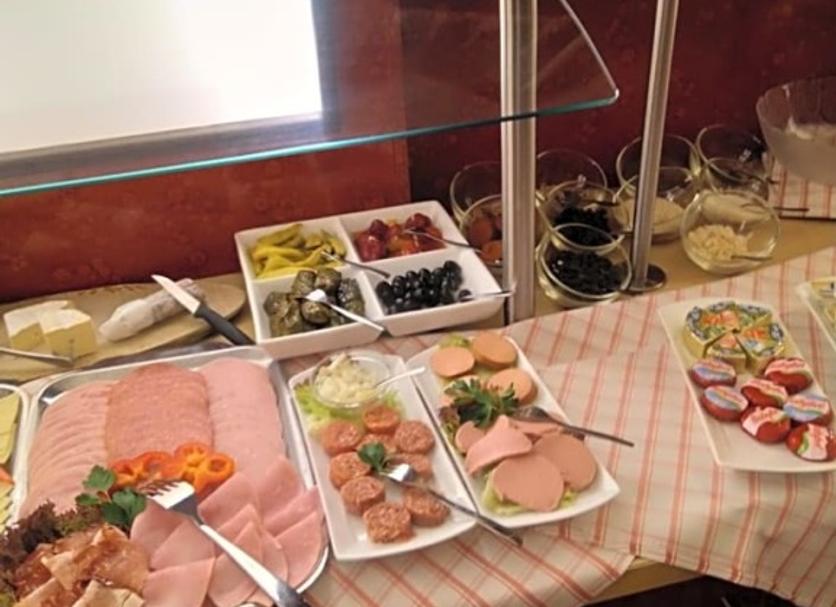 Buffet Ảnh