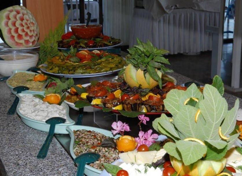 Buffet Ảnh