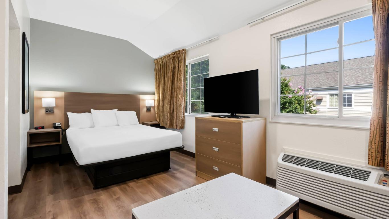 MainStay Suites Raleigh North