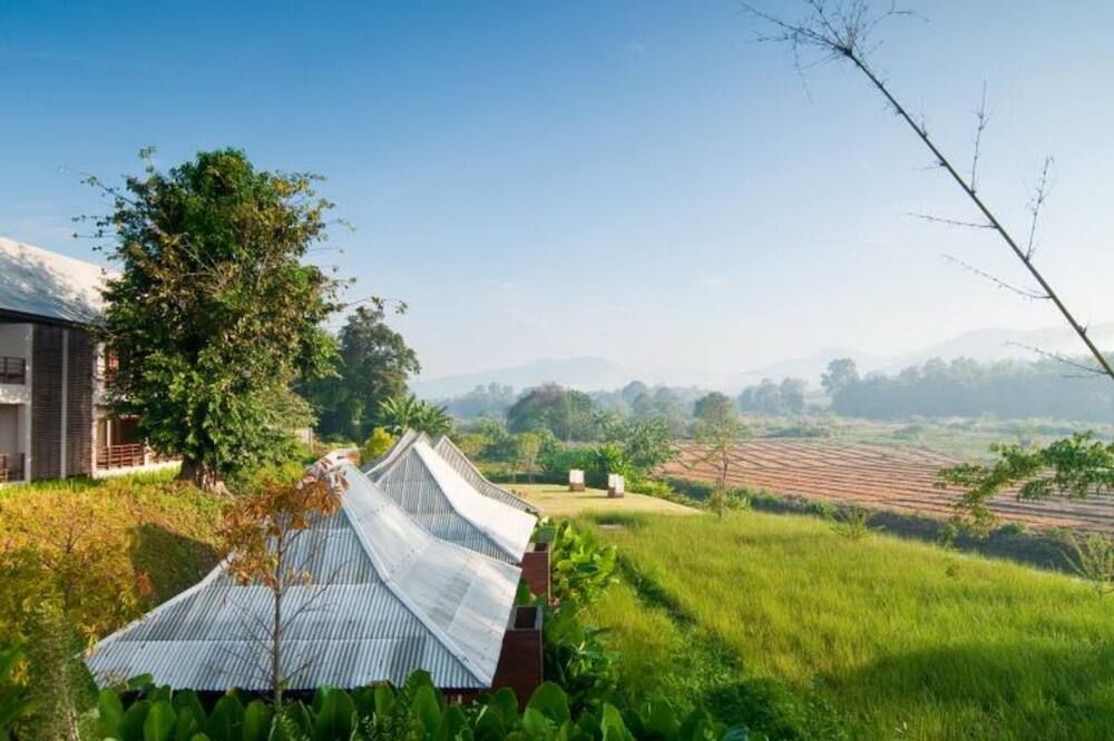 Cảnh ngoài trời