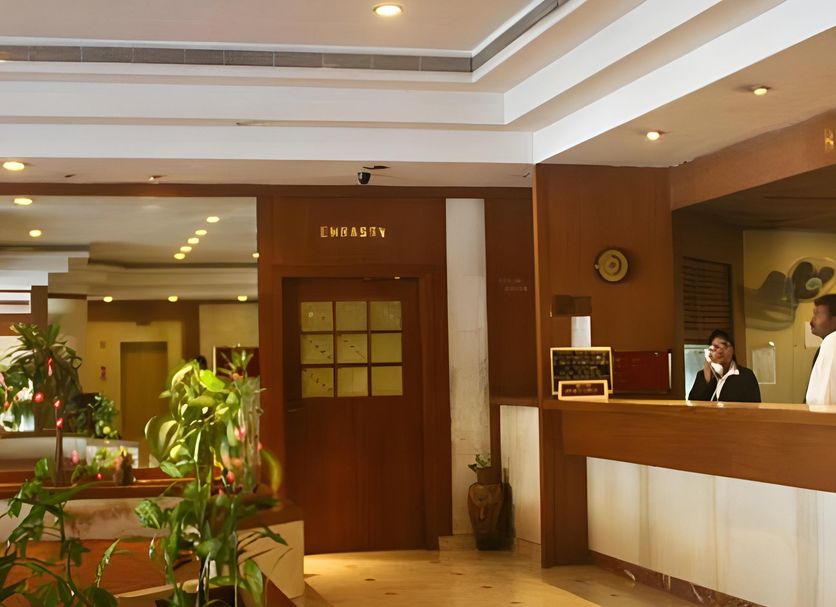 Lễ tân Ảnh