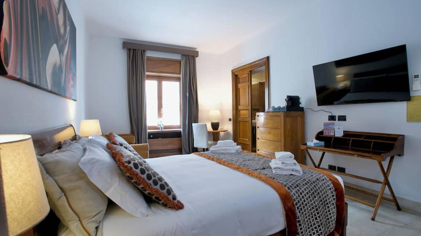 St. Peter' Six Rooms & Suites