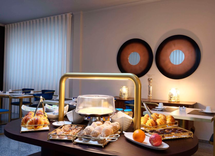 Buffet Ảnh