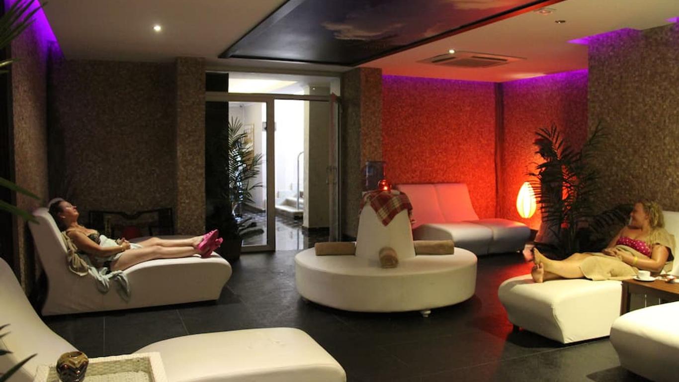Ocean Blue High Class Hotel & Spa