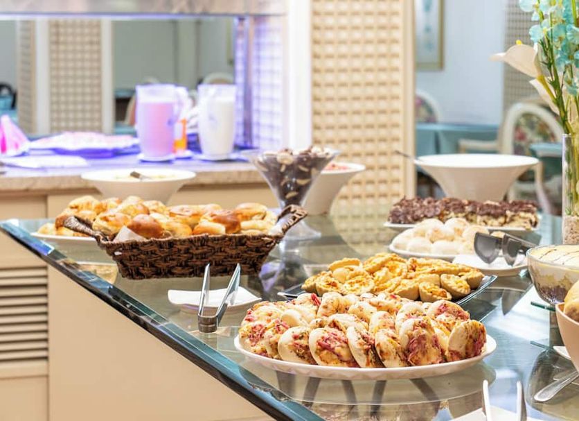 Buffet Ảnh