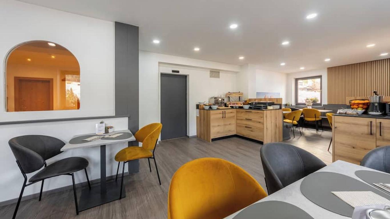 Kyrr Smart Mountain Retreat