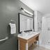 Phòng tắm