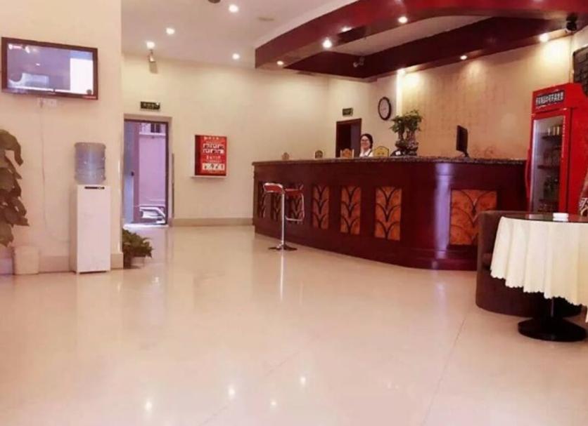 Lễ tân Ảnh