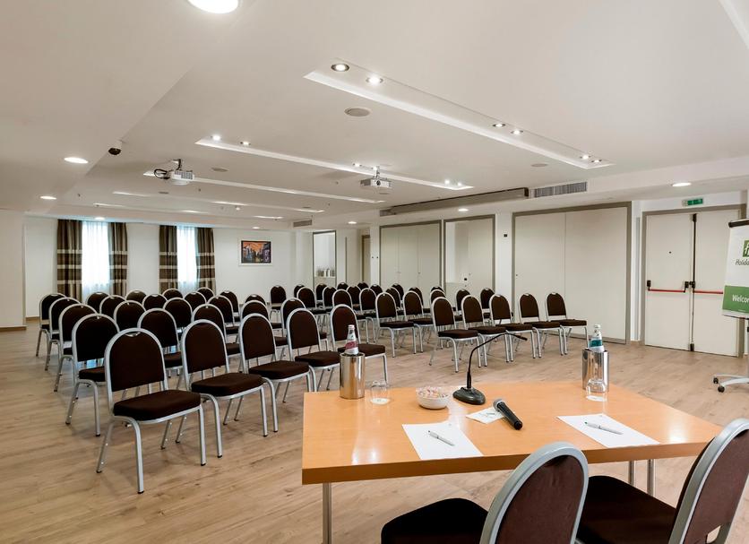 Conference room Ảnh