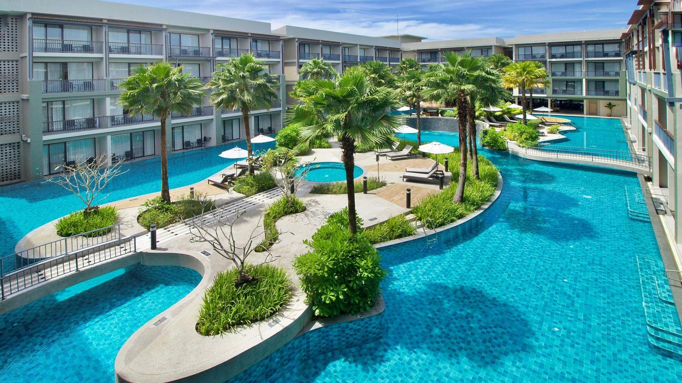 Le Meridien Khao Lak Resort & Spa