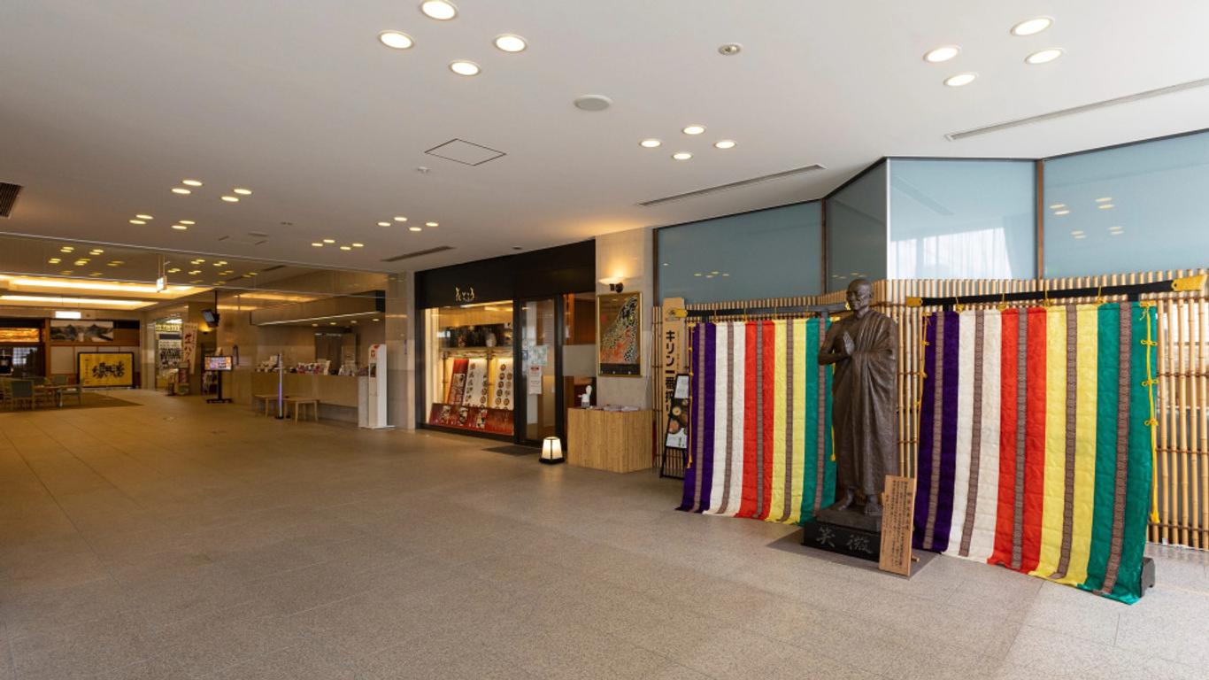 Hanazono Kaikan