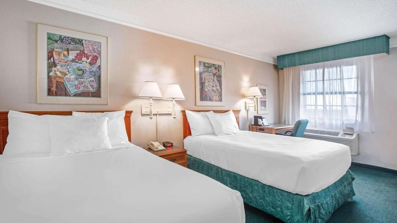 Days Inn by Wyndham Reno